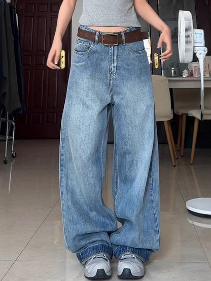 Water Washed Straight Tube Boyfriend Jeans