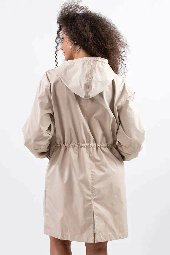 Chaqueta impermeable y transpirable con capucha para mujer | Ideal para actividades al aire libre