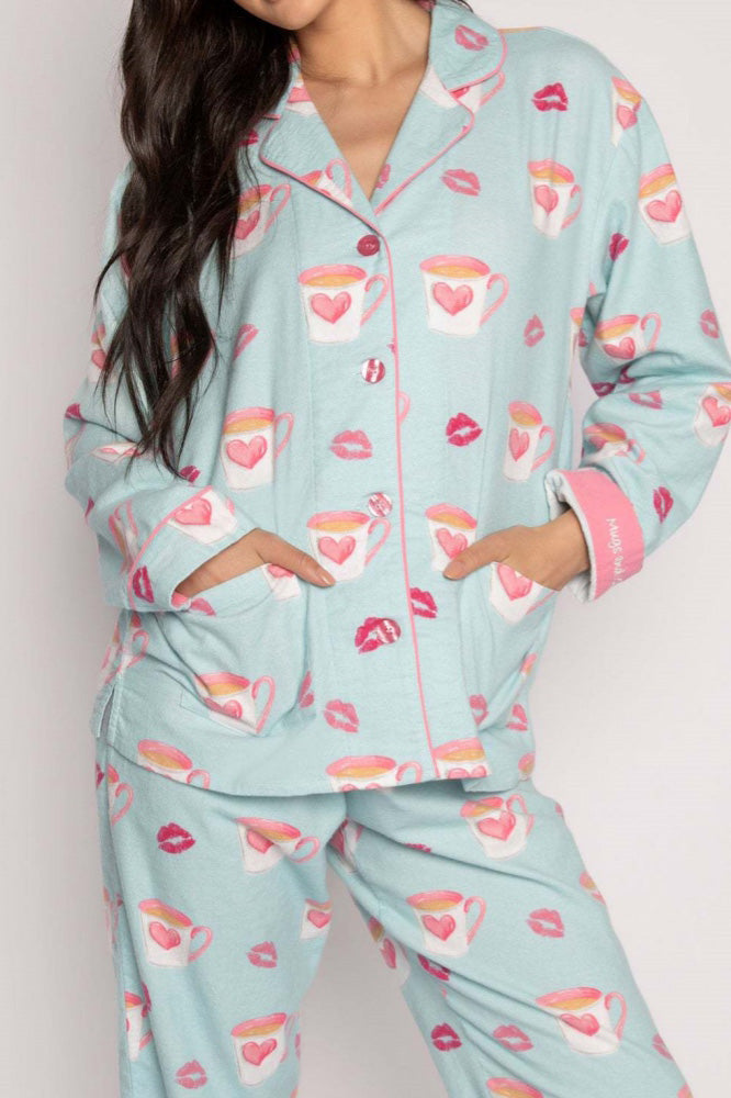 Conjunto de pijama con estampado de corazones y labios