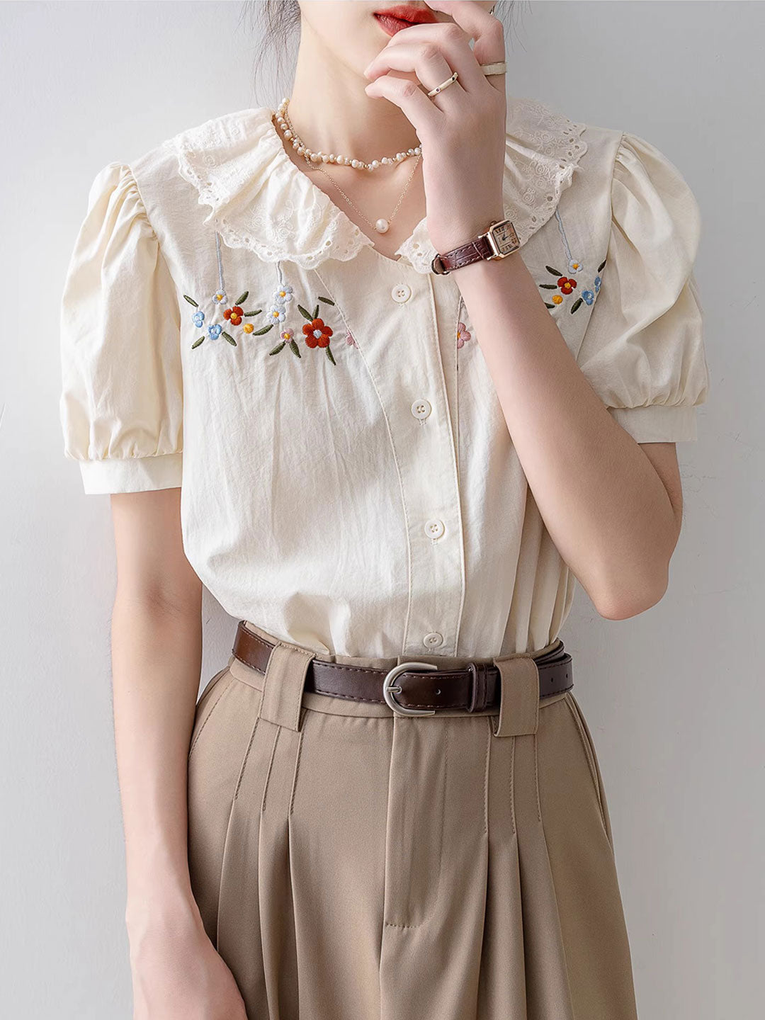 Melanie Retro Doll Collar Embroidered Lace Top