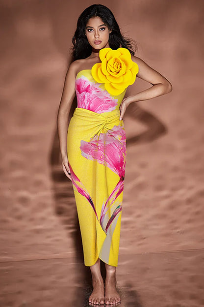 Traje de baño con estampado floral y detalle de flores en 3D