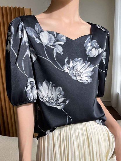 Kylie Loose V-Neck Printed Shirt