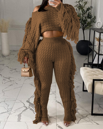 Knitted Long-Sleeved Tassel Suit