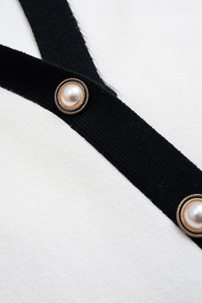 Knit V-Neck Contrast Button Sleeveless Pocket Dress