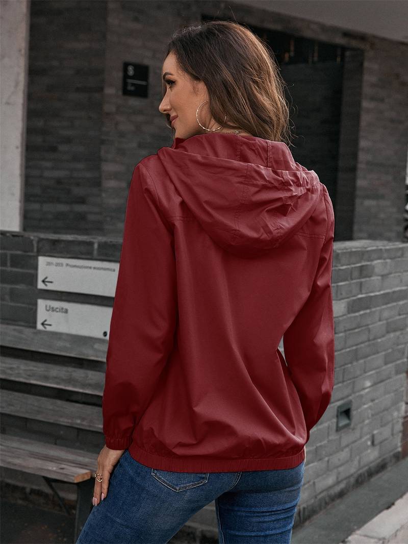 Chaqueta impermeable moderna y elegante con capucha para mujer | Ideal para actividades al aire libre