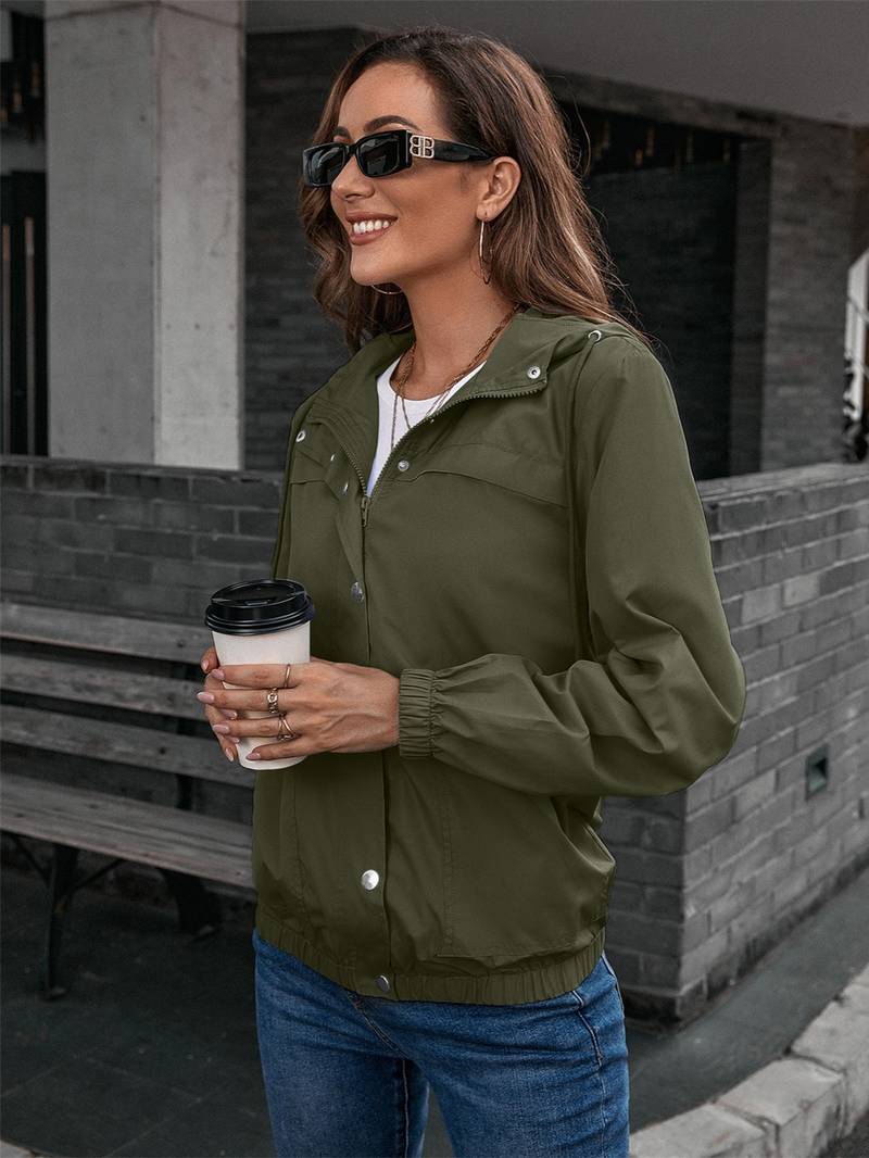 Chaqueta impermeable moderna y elegante con capucha para mujer | Ideal para actividades al aire libre