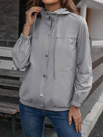 Chaqueta impermeable moderna y elegante con capucha para mujer | Ideal para actividades al aire libre