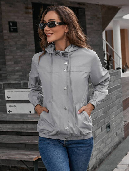 Chaqueta impermeable moderna y elegante con capucha para mujer | Ideal para actividades al aire libre
