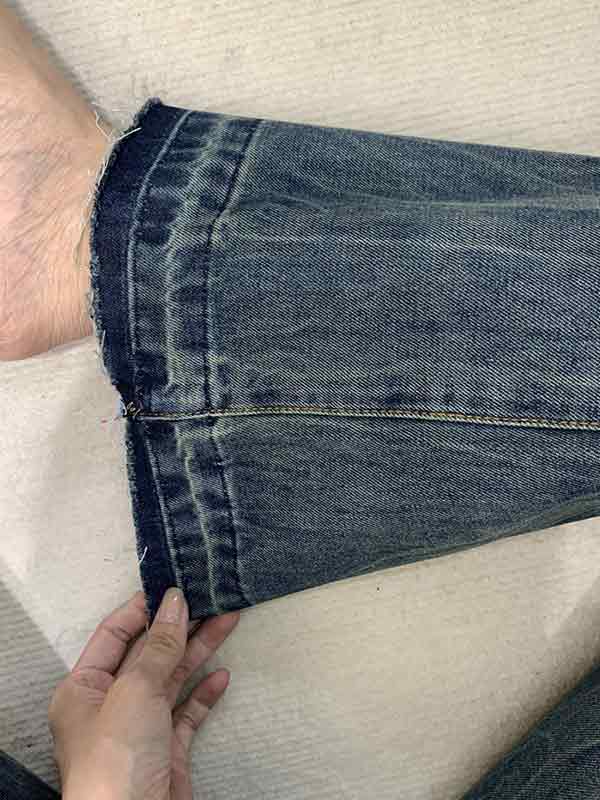 Embroidered Flared Jeans