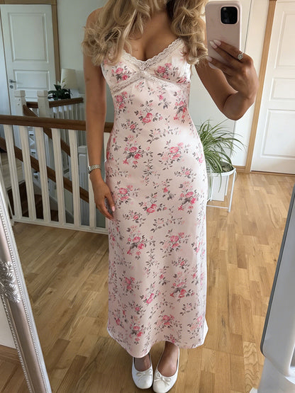 V-Neck Slim Fit Maxi Dress