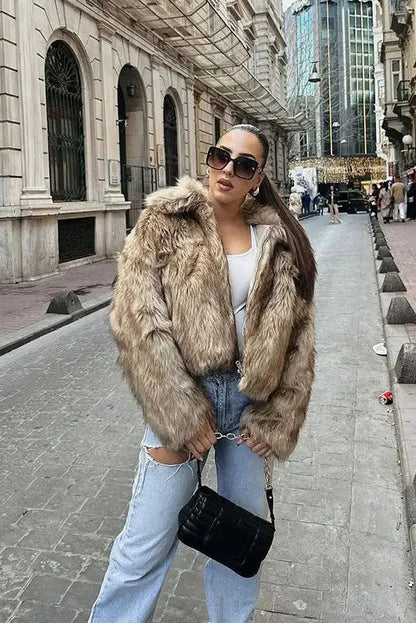 Chaqueta elegante de piel sintética