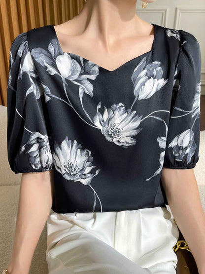 Kylie Loose V-Neck Printed Shirt