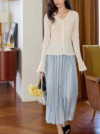 Zoe Slim V-Neck Flare Sleeve Pearl Hollowed Knitted Cardigan