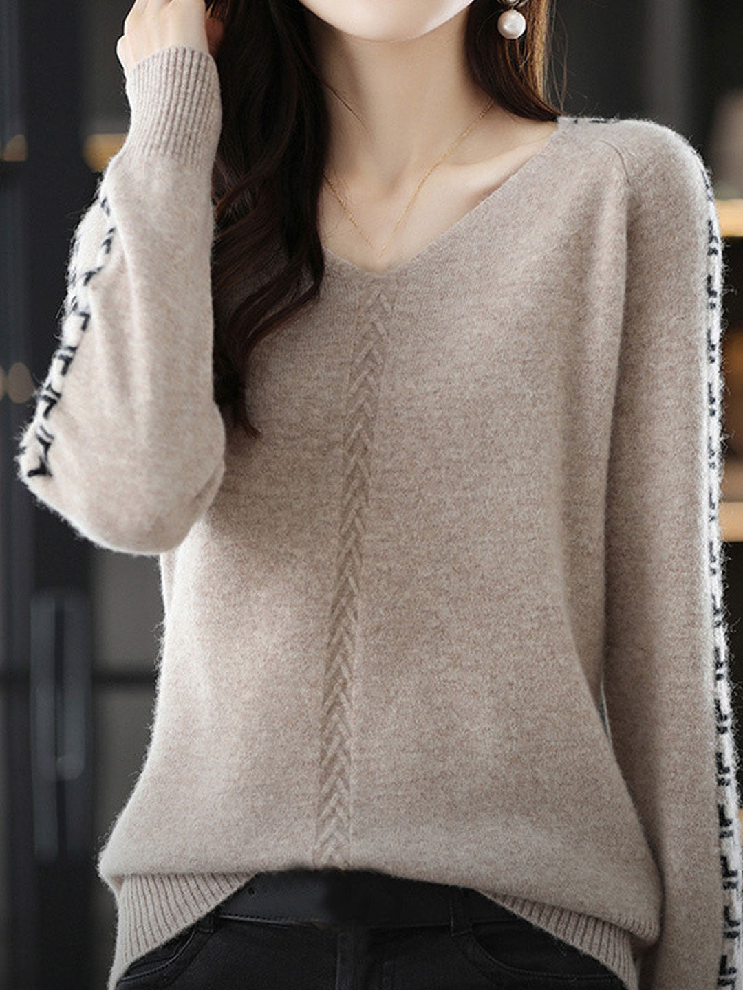 Jessica Loose V-Neck Pullover Knitted Top