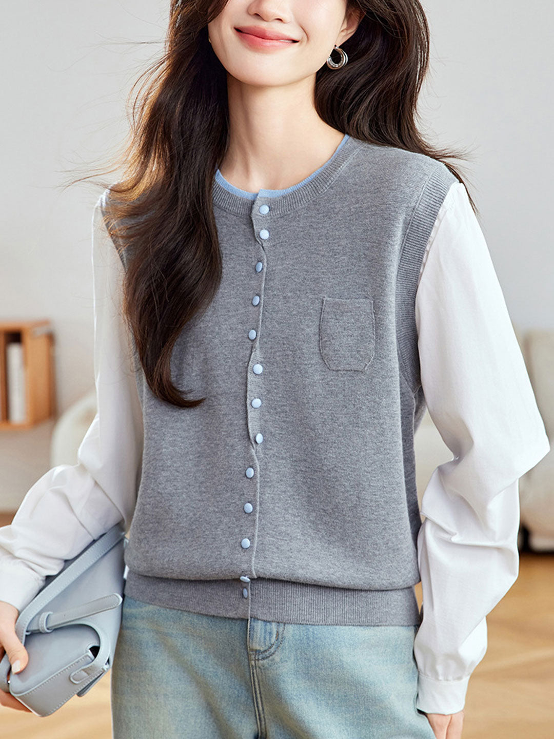 Mya Classic Crew Neck Paneled Knitted Top