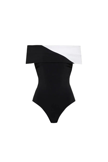Conjunto de traje de baño de una pieza minimalista con bloques de color