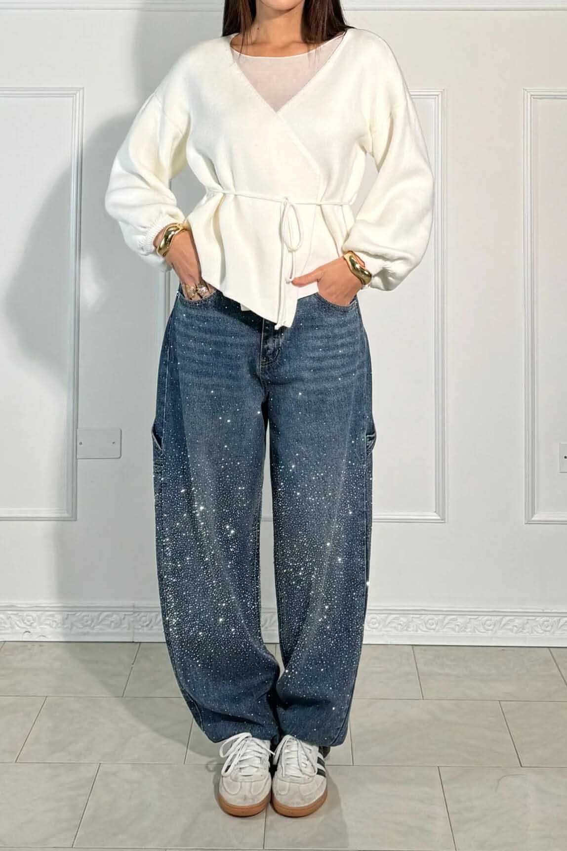 Jeans de mezclilla con brillo de carpintero con globos