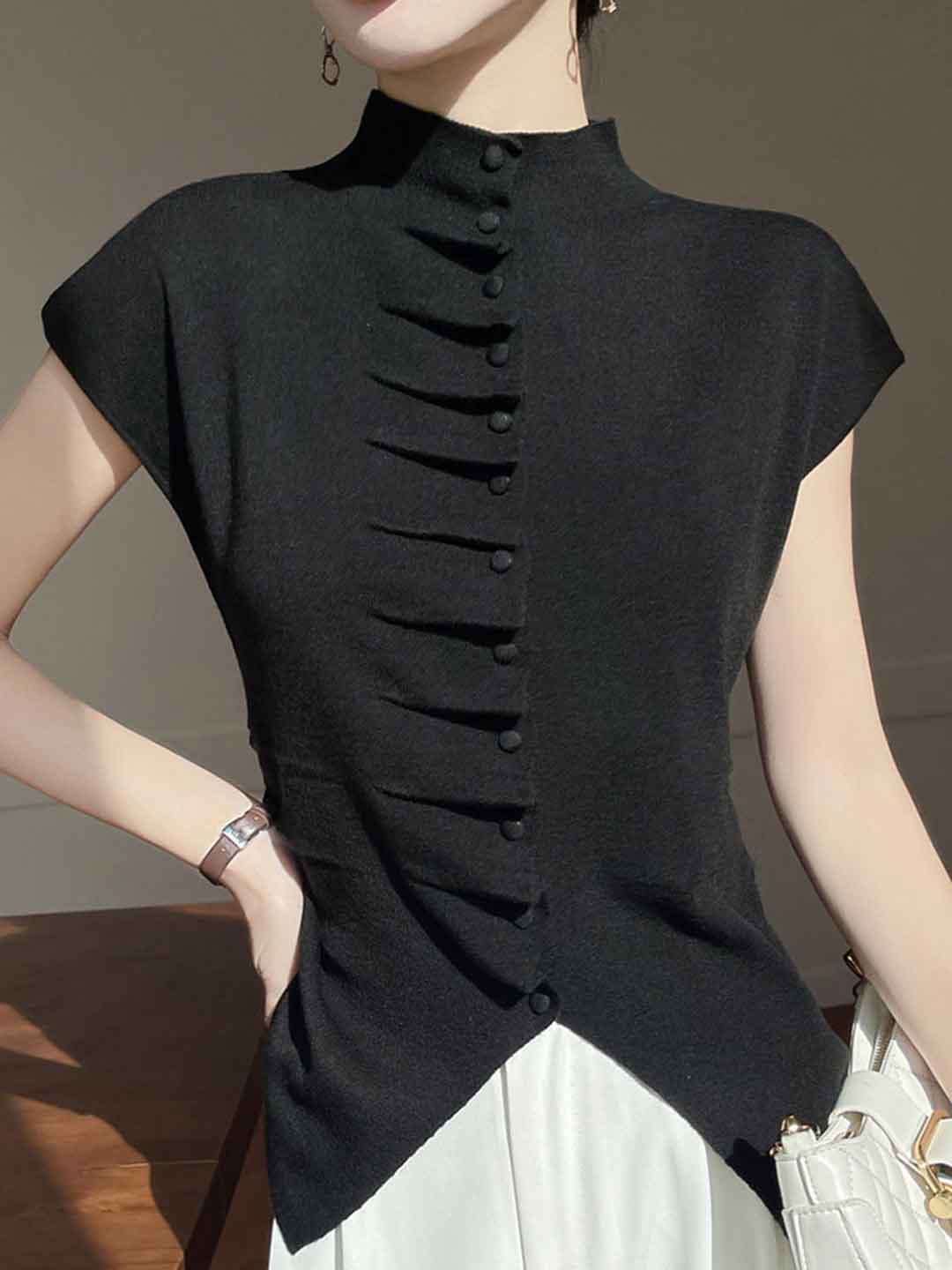 Jocelyn Loose Turtleneck Pleated Top