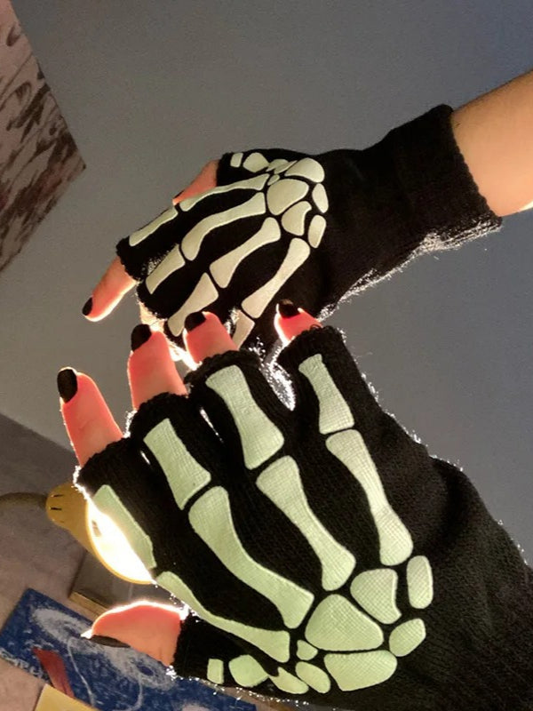 Winter Warm Black Skull Fingerless Gloves