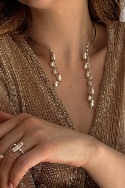 Elegant Pearl Tassel Minimalist Metal Necklace