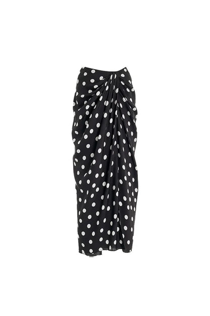 Elegante traje de baño de una pieza con lunares