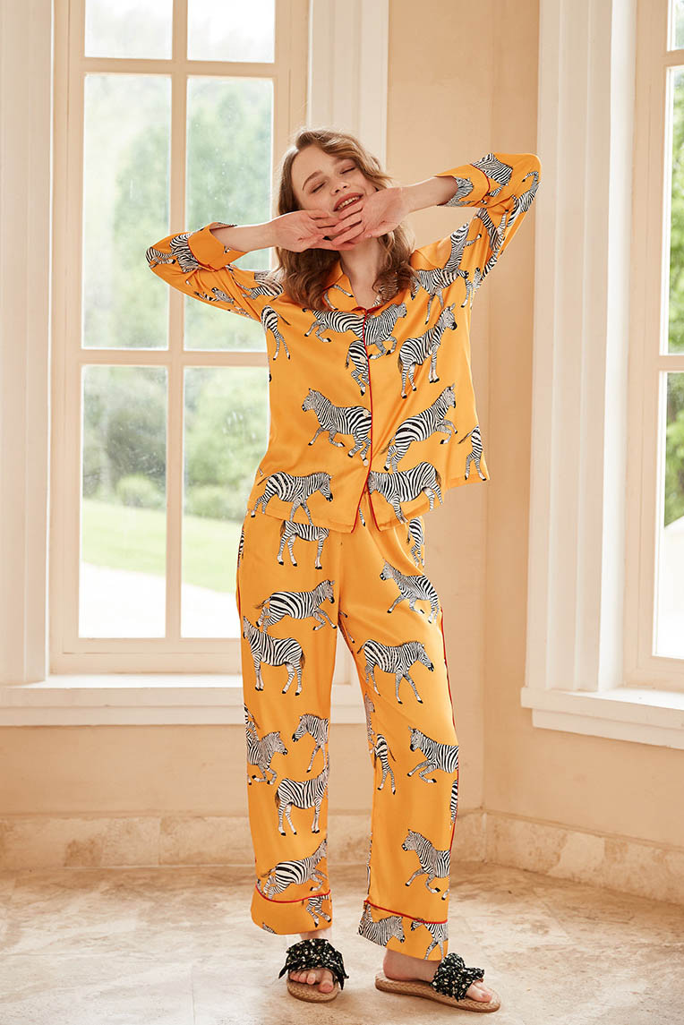 Conjunto de ropa de estar por casa de manga larga con estampado de cebra - Amarillo