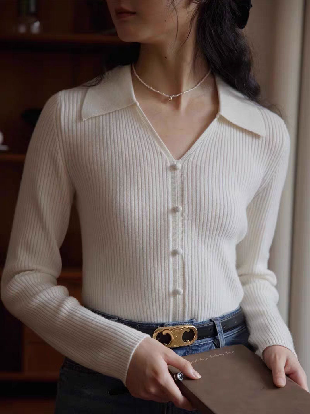 Zoey Retro V-Neck Solid Color Knitted Top