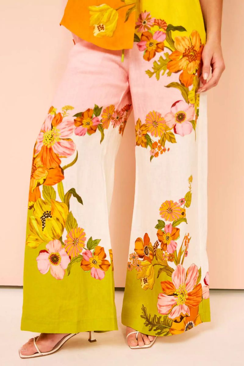 Conjunto de pantalones anchos con bolsillos y cintura elástica con estampado único