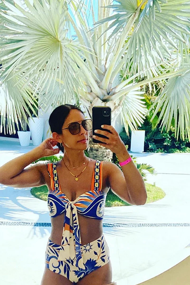 Conjunto de bikini con lazo y estampado bohemio