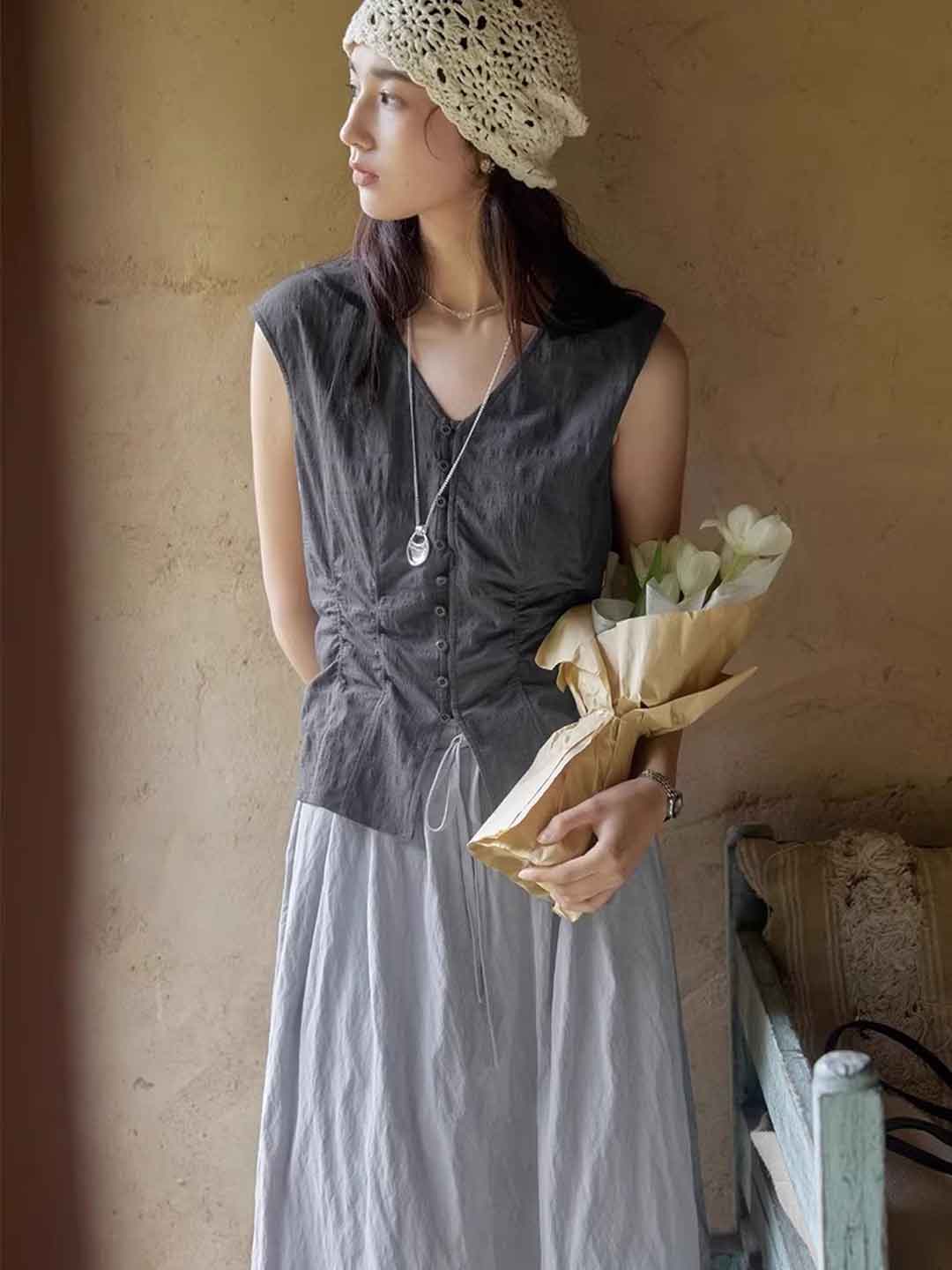 Sophie Slim V-Neck Solid Color Waisted Shirt