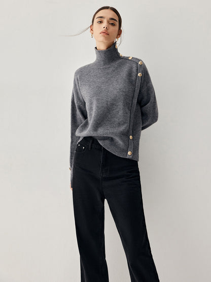 Vintage Buttoned Graceful Turtleneck Sweater