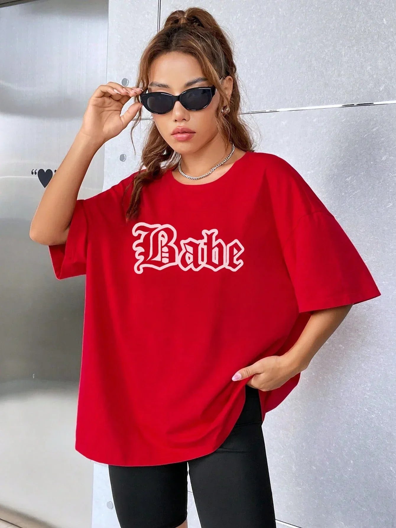 Babe Personality Street Font Women's T-Shirt