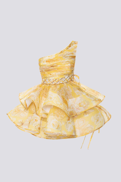 Vestido corto amarillo con volantes y un hombro descubierto Cora