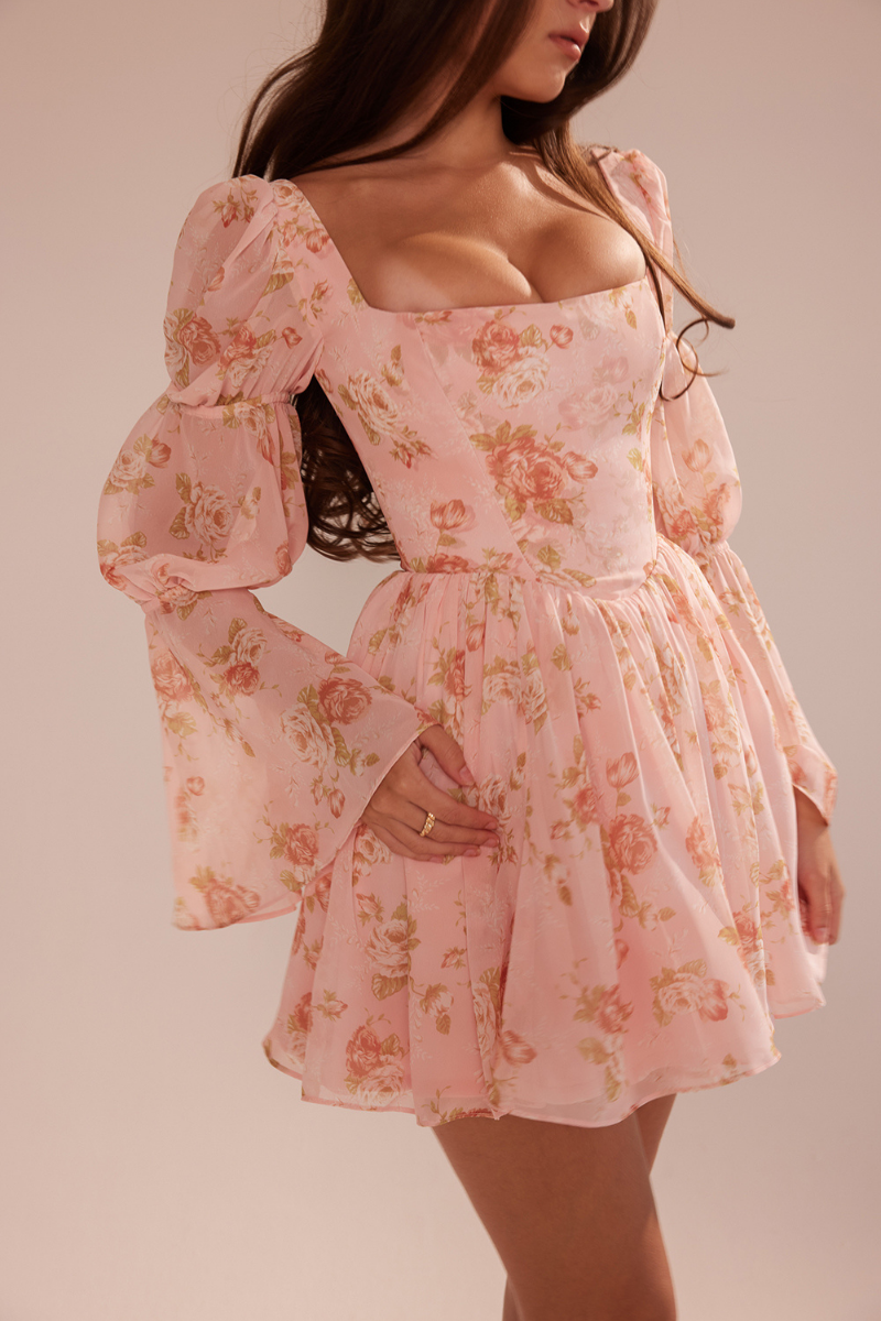 Minivestido floral con escote cuadrado divino