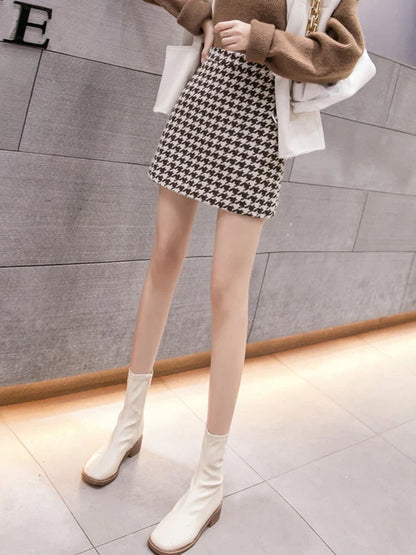 Woolen Plaid Buttocks Short Mini Black Beige Skirt