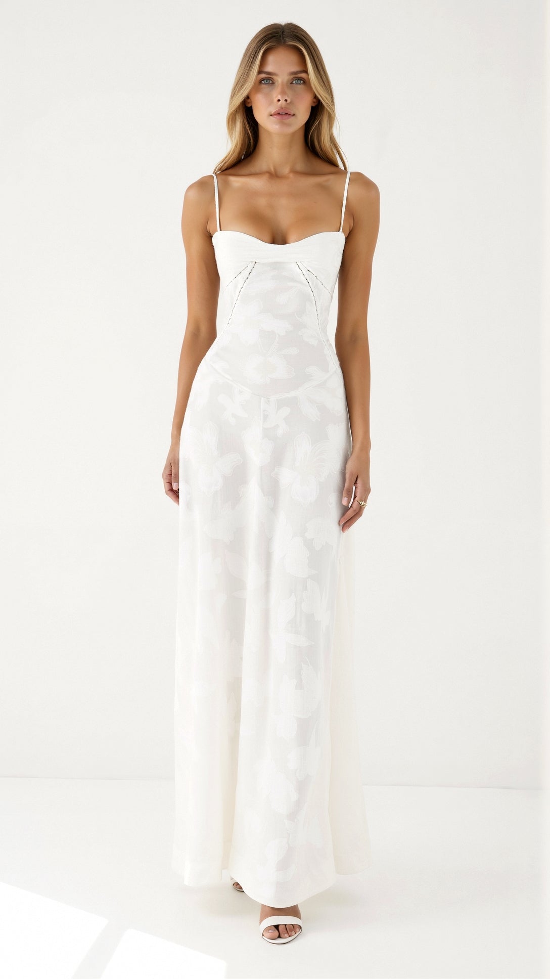 Amira | Elegant Lace Gown