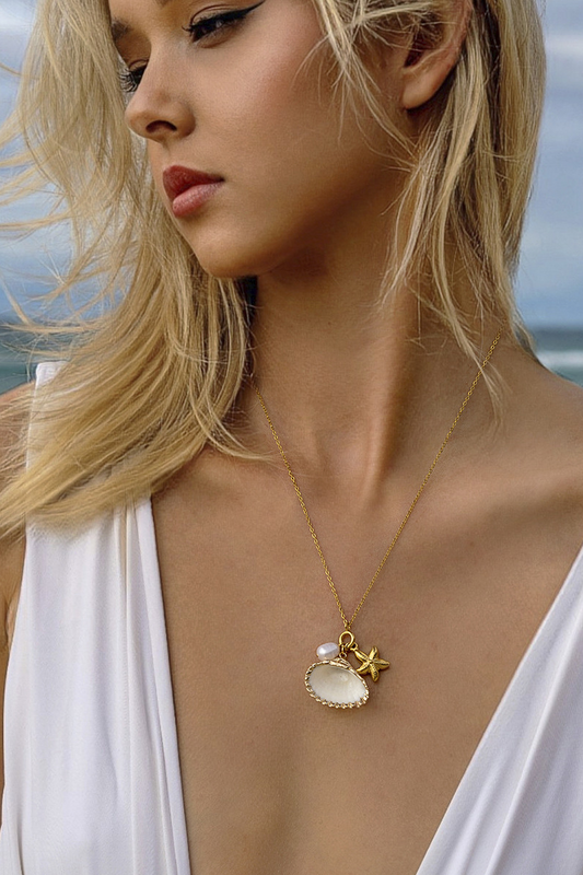 Collar de perlas, estrellas de mar y conchas Flavie
