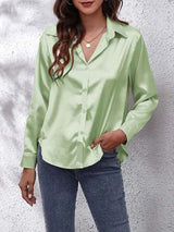 Blusa de satén con cuello holgado y botones para mujer | Ideal para primavera/verano