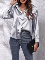 Blusa de satén con cuello holgado y botones para mujer | Ideal para primavera/verano