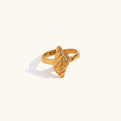 Mira Gold Wave Ring