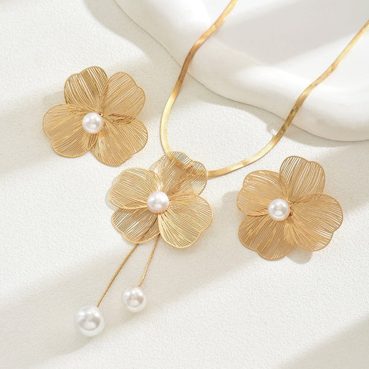 3 Piece Flower Pearl Earrings & Necklace Set