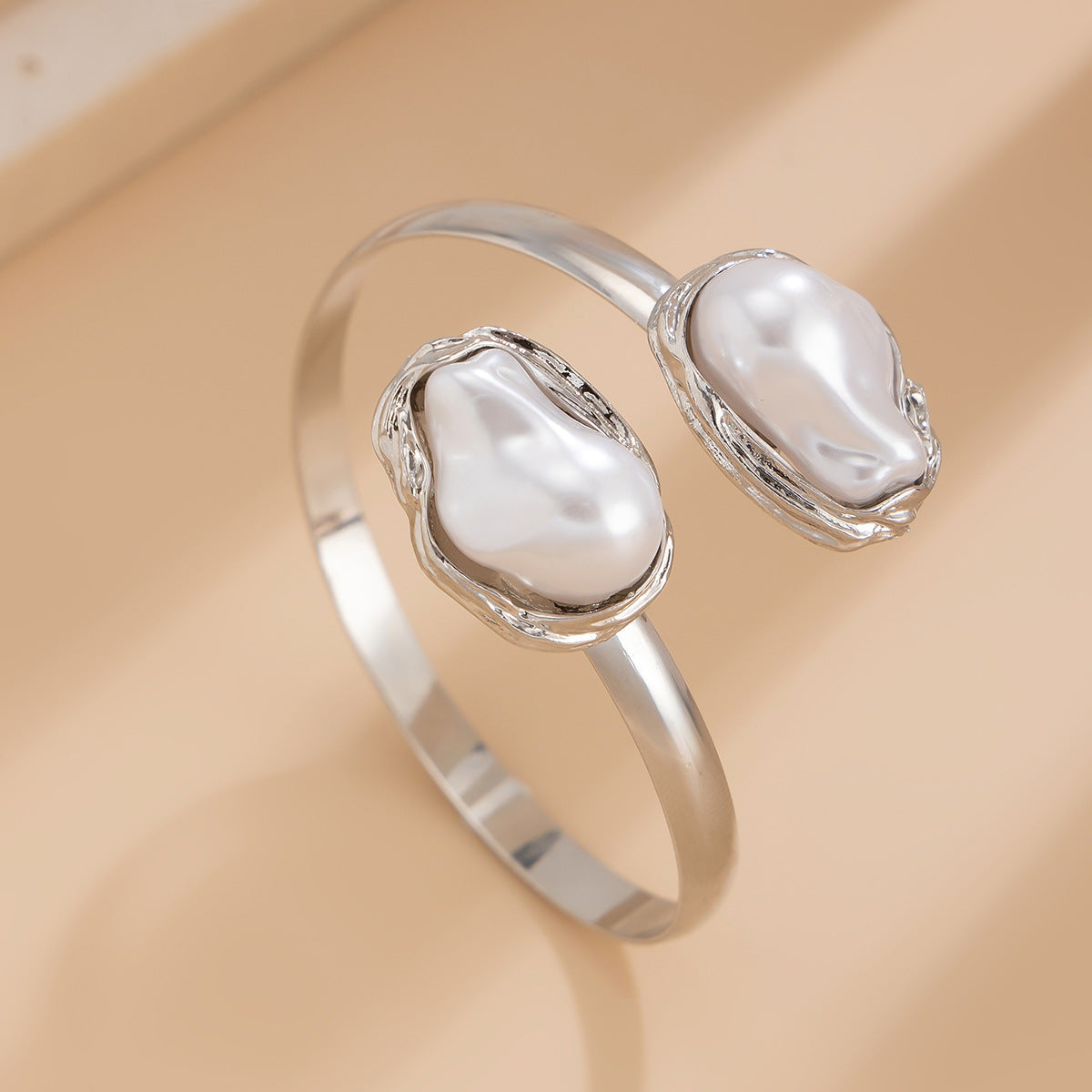 2-Piece Baroque Irregular Pearl Alloy Collar Ring And Bracelet Set