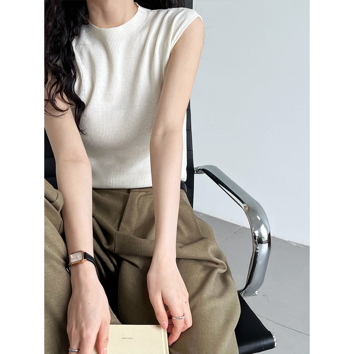 Spring Summer Slim Fit Cashmere Knitwear Top Simple Drop Shoulder Soft Glutinous Short Sleeve Bottoming Shirt Women