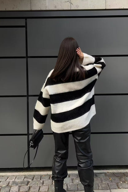 Suéter casual de punto con cuello redondo