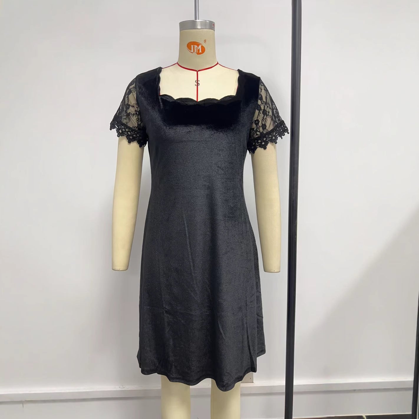 Winter Women Clothing Lace Short Sleeve Slim Fit Solid Color Slimming Dress