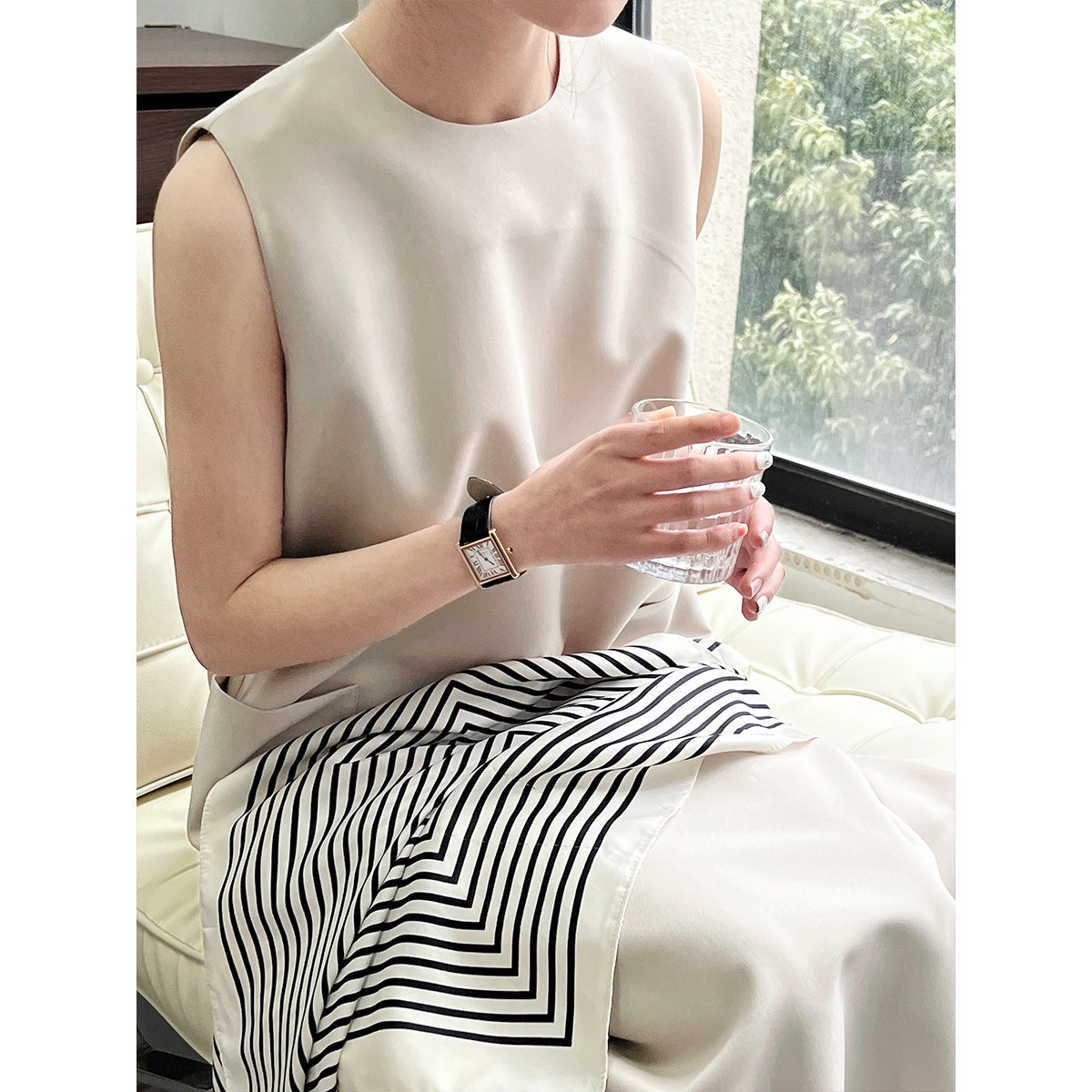 Simple Graceful Office Sleeveless Suit Vest Dress Women Loose round Neck Drooping Straight Dress