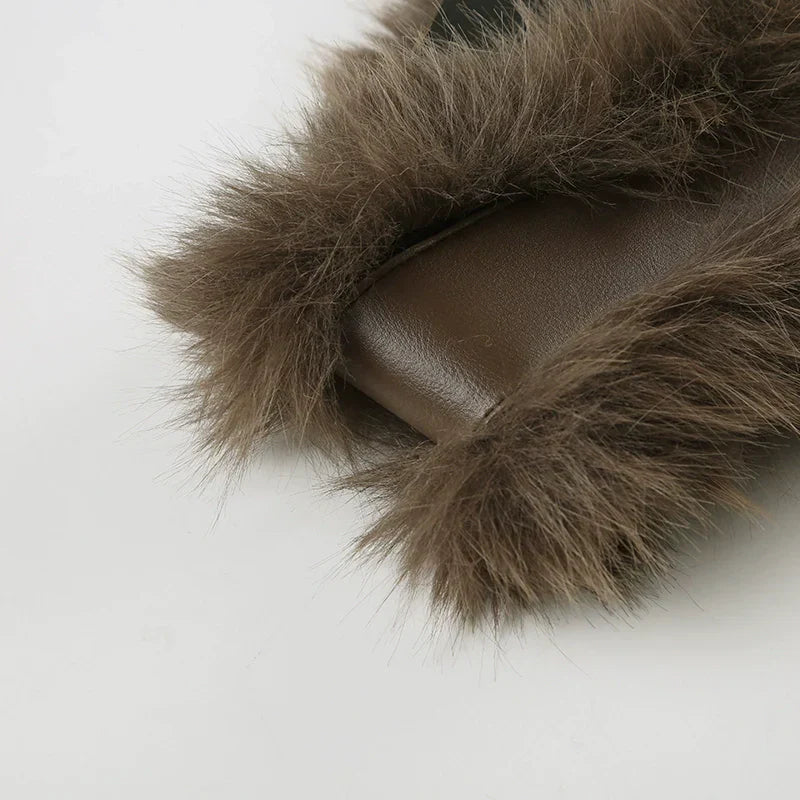Kamora Furry Hook Belt