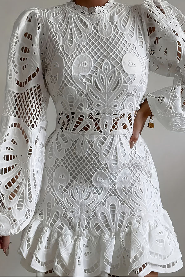 Solid Color Hollow Long-sleeved Waisted Lace Mini Dress