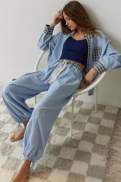 Conjunto de pijama azul cielo con empalme suelto