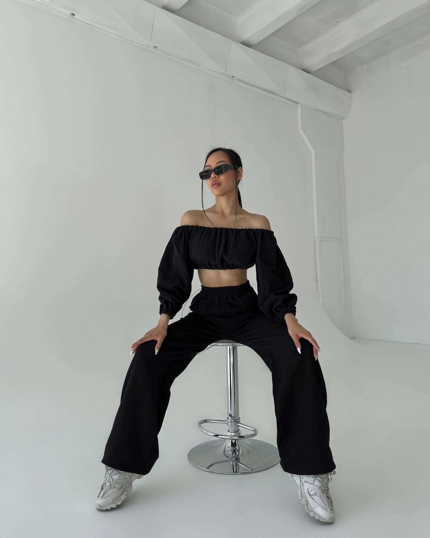 Two Piece Women Summer Pure Cotton Champray Solid Color off Neck Short Sleeved Top High Waist Wide Leg Pants Casual Suit